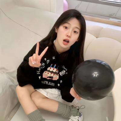 燕子与鹦鹉